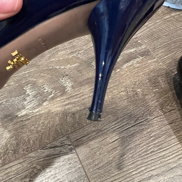 Prada heels - Picture 2 of 4